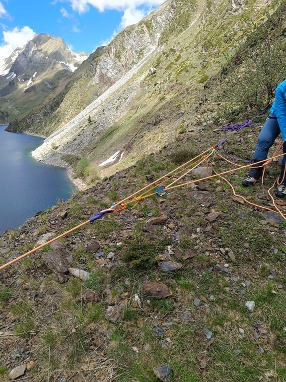 Curso nieve y hielo autorrescate glaciar Guías de la Vall de Boí